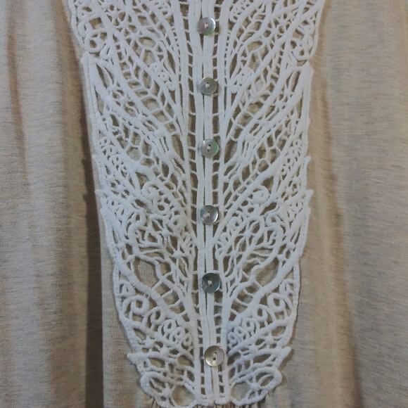 Monroe & Main Oatmeal Lace Trim Long Sleeve V-Neck Top Boho Casual Size 1X - Picture 5 of 8